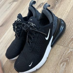 Black Nike Air Max 270 Size 7 Tennis Shoes